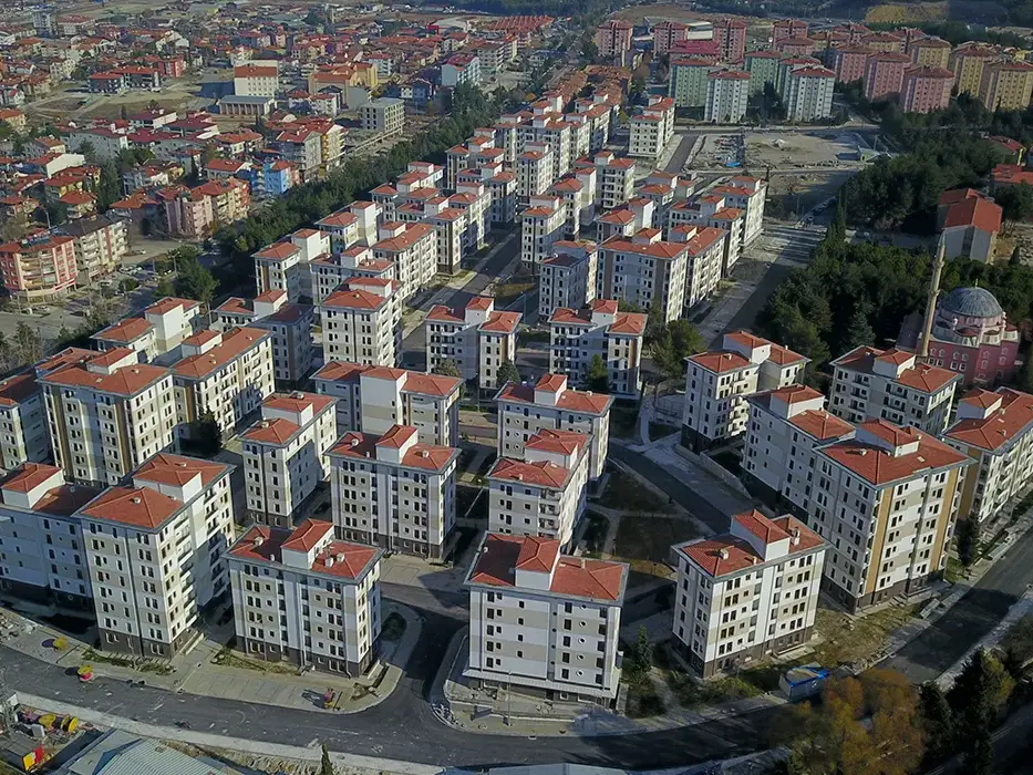 Burdur İli Merkez İlçesi Bozkurt Mahallesi Kentsel Dönüşüm ve Gelişim Projesi 655 Adet Konut ve 41 Adet Ticaret Merkezi İnşaatları ile Altyapı ve Çevre Düzenlemesi İşi
