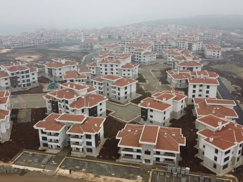 Gaziantep İli Şehitkamil İlçesi 6 Etap 1 Bölge 727 Adet Konut, 1 Adet Mescit ve 1 Adet Cami İnşaatları İle Altyapı ve Çevre Düzenlemesi İşi