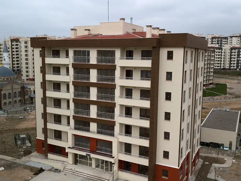 Ankara İli Sincan İlçesi Saraycık Mahallesi 2. Bölge 2. Etap 891 Adet Konut, 3 Adet Ticaret Merkezi , 1 Adet Mescit ve Otopark İnşaatları İle Altyapı ve Çevre Düzenlemesi İşi