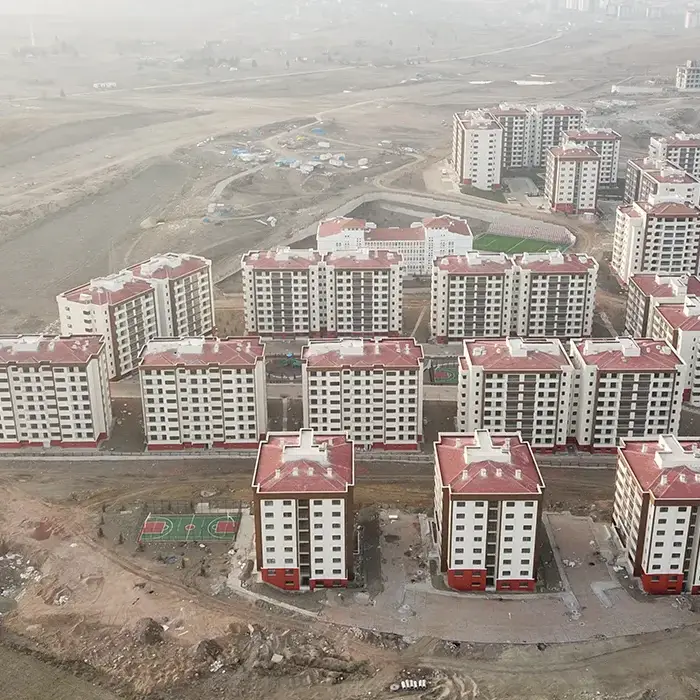 Ankara İli Sincan İlçesi Saraycık Mahallesi Kentsel Dönüşüm ve Gelişim Projesi 3. Bölge 1. Etap 541 Adet Konut, 1 Adet T9-A , 1 Adet T9-B, 1 Adet Mescit, 1 Adet İmam Hatip Lisesi İnşaatları İle Altyapı ve Çevre Düzenlemesi İşi