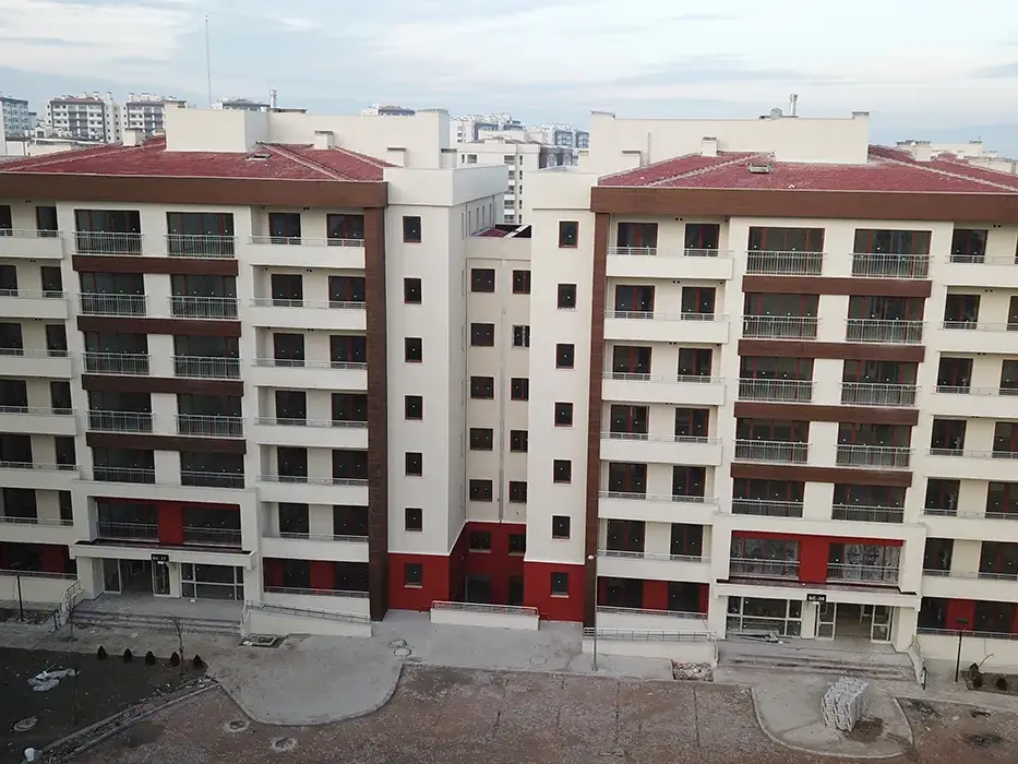 Ankara İli Sincan İlçesi Saraycık Mahallesi Kentsel Dönüşüm ve Gelişim Projesi 3. Bölge 1. Etap 541 Adet Konut, 1 Adet T9-A , 1 Adet T9-B, 1 Adet Mescit, 1 Adet İmam Hatip Lisesi İnşaatları İle Altyapı ve Çevre Düzenlemesi İşi