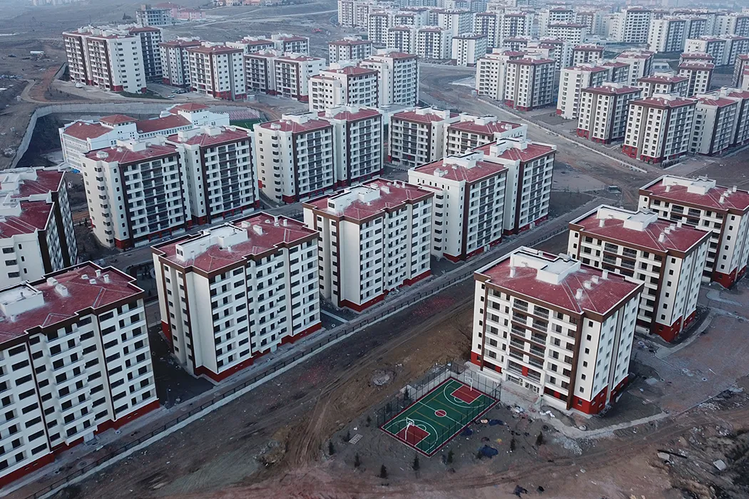 Ankara İli Sincan İlçesi Saraycık Mahallesi Kentsel Dönüşüm ve Gelişim Projesi 3. Bölge 1. Etap 541 Adet Konut, 1 Adet T9-A , 1 Adet T9-B, 1 Adet Mescit, 1 Adet İmam Hatip Lisesi İnşaatları İle Altyapı ve Çevre Düzenlemesi İşi