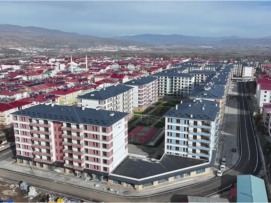 Bingöl İli Merkez İlçesi Kültür Mahallesi 1172 Adet Konut ve 196 Adet Dükkan İnşaatı İle Altyapı ve Çevre Düzenlemesi İşi