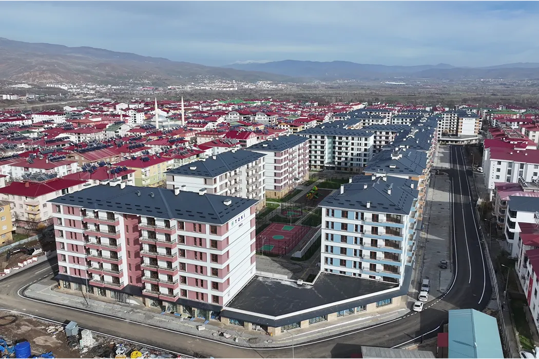 Bingöl İli Merkez İlçesi Kültür Mahallesi 1172 Adet Konut ve 196 Adet Dükkan İnşaatı İle Altyapı ve Çevre Düzenlemesi İşi
