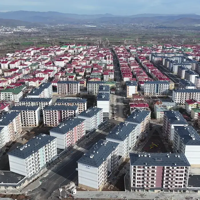 Bingöl İli Merkez İlçesi Kültür Mahallesi 1172 Adet Konut ve 196 Adet Dükkan İnşaatı İle Altyapı ve Çevre Düzenlemesi İşi