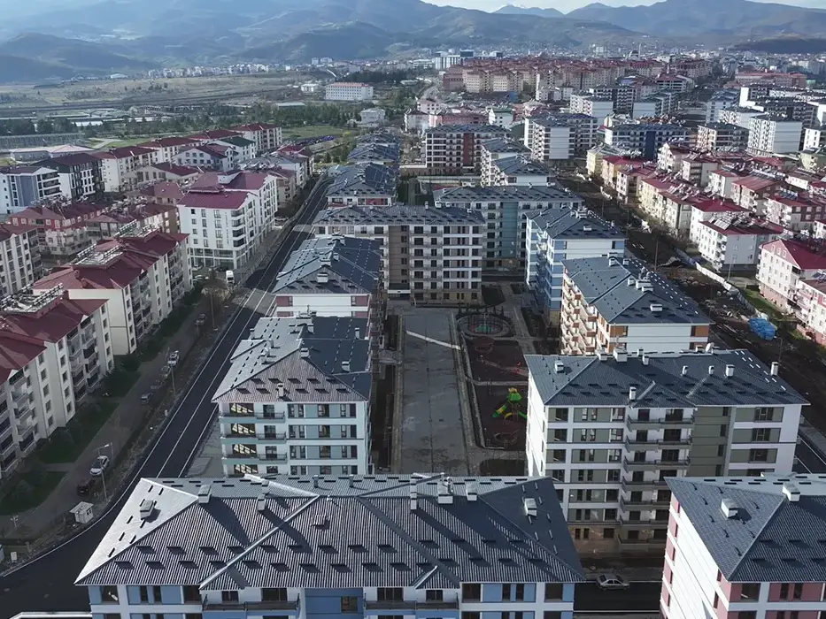 Bingöl İli Merkez İlçesi Kültür Mahallesi 1172 Adet Konut ve 196 Adet Dükkan İnşaatı İle Altyapı ve Çevre Düzenlemesi İşi