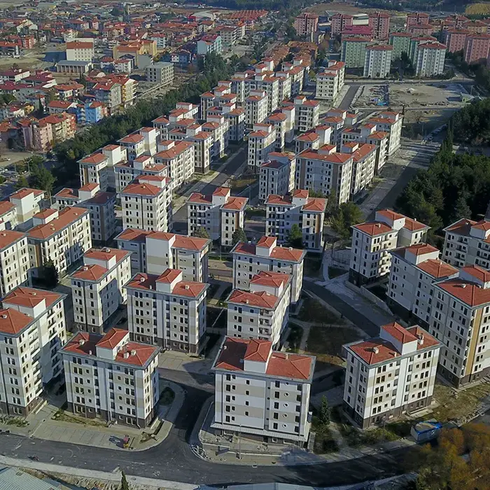 Burdur İli Merkez İlçesi Bozkurt Mahallesi Kentsel Dönüşüm ve Gelişim Projesi 655 Adet Konut ve 41 Adet Ticaret Merkezi İnşaatları ile Altyapı ve Çevre Düzenlemesi İşi