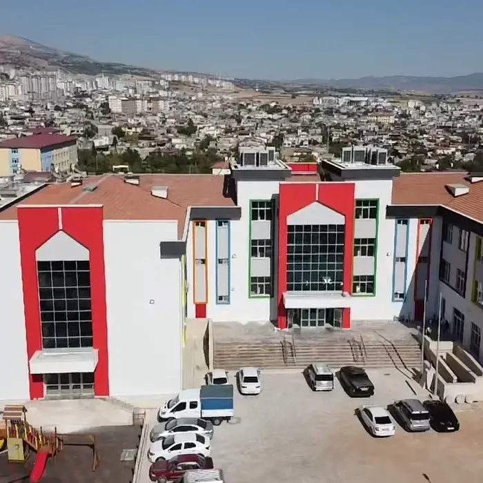 Kahramanmaraş Ve Osmaniye İllerinde Toplam 7 Okul Ve Eklentileri Yapım İşi