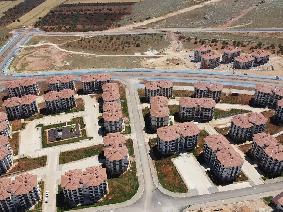 Gaziantep İli Şahinbey İlçesi Burçkarakuyu (Geneyik) Mevki 1. Etap 719 Adet Konut İnşaatı ile Altyapı ve Çevre Düzenlemesi İşi