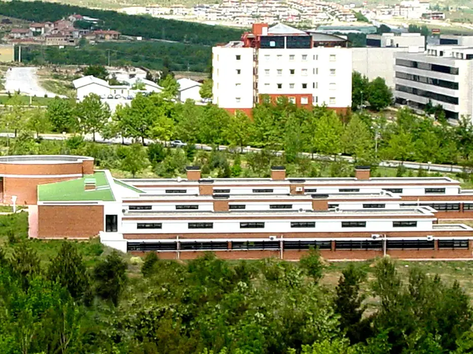İnönü Üniv. Tıp Fakültesi Derslik Blk. İnş. (1)