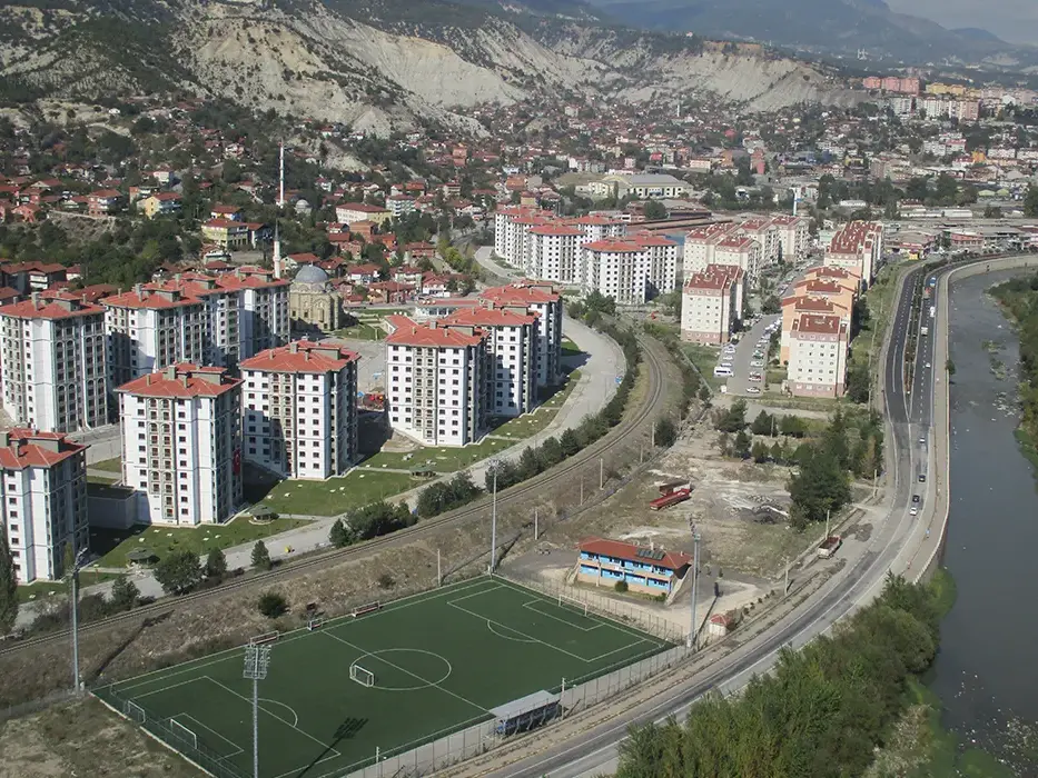Karabük Merkez Kentsel Dönüşüm Ve Gelişim Projesi 700 Adet Konut, 1 Adet 600 Kişilik Cami, 1 Adet 750 Kişilik Cami, 1 Adet Ticaret Merkezi Ve 1 Adet Büfe İnşaatı İle Altyapı Ve Çevre Düzenlemesi İşi