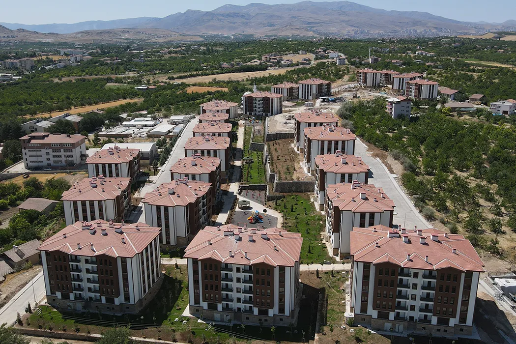 Karaman Doğukışla Vadisi Kentsel Dönüşüm Ve Gelişim Projesi 1 Etap 450 Adet Konut, Alışveriş Merkezi, Restoran, Sosyal Tesis Ve Kapalı Otopark İnşaatı ile Altyapı ve Çevre Düzenle ( (3)