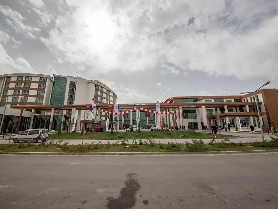 Karaman İli 300 Yataklı Hastane İnşaatı İle Altyapısı Ve Çevre Düzenlemesi İnşaatı İşleri