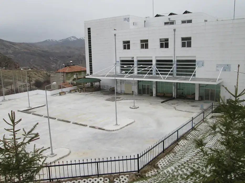 Malatya İli Hekimhan İlçesi 30 Yataklı Devlet Hastanesi İle Altyapı ve Çevre Düzenlemesi İnşaatı İşi (1)