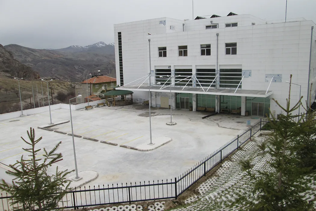 Malatya İli Hekimhan İlçesi 30 Yataklı Devlet Hastanesi İle Altyapı ve Çevre Düzenlemesi İnşaatı İşi (1)