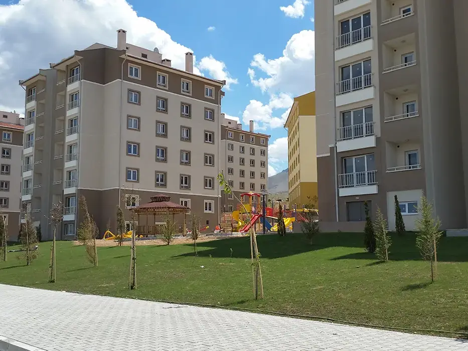 Malatya İli Merkez İlçesi Çamurlu Mevkisi 144 Adet Konut İle Altyapı ve Çevre Düzenlemesi İnşaatı İşi