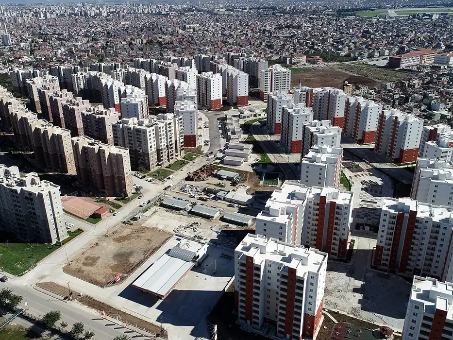 Adana İli Seyhan İlçesi İsmet Paşa Barış Mah. Kentsel Dönüşüm ve Gelişim Projesi 1.Etap 2. Kısım 1202 Adet Konut, 1 Adet Camii ve 1 Adet Ticaret Merkezi İnşaatları
