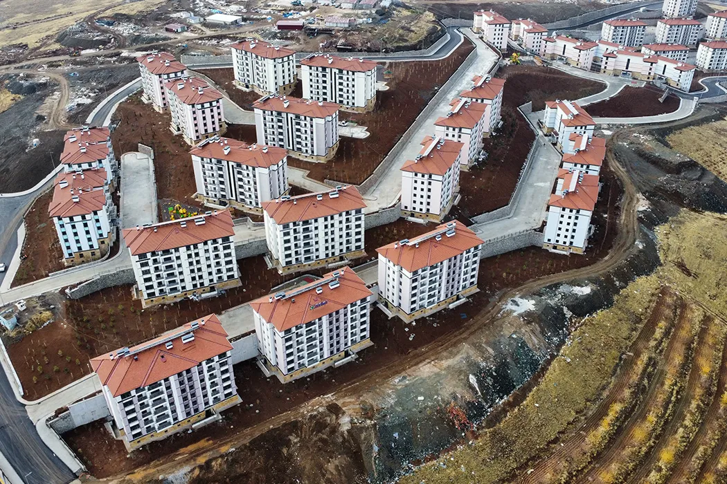 Malatya İli Doğanşehir İlçesi Karşıyaka Mahallesi 2 Etap 603 Adet Konut İnşaatı ile Altyapı ve Çevre Düzenlemesi İşi