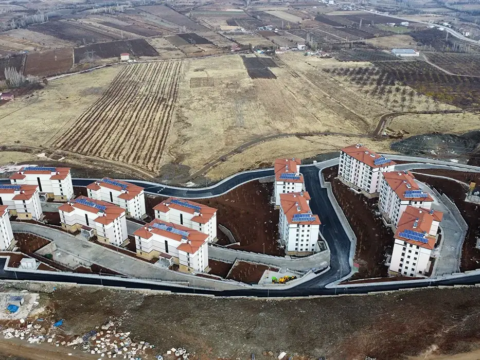 Malatya İli Doğanşehir İlçesi Karşıyaka Mahallesi 2 Etap 603 Adet Konut İnşaatı ile Altyapı ve Çevre Düzenlemesi İşi