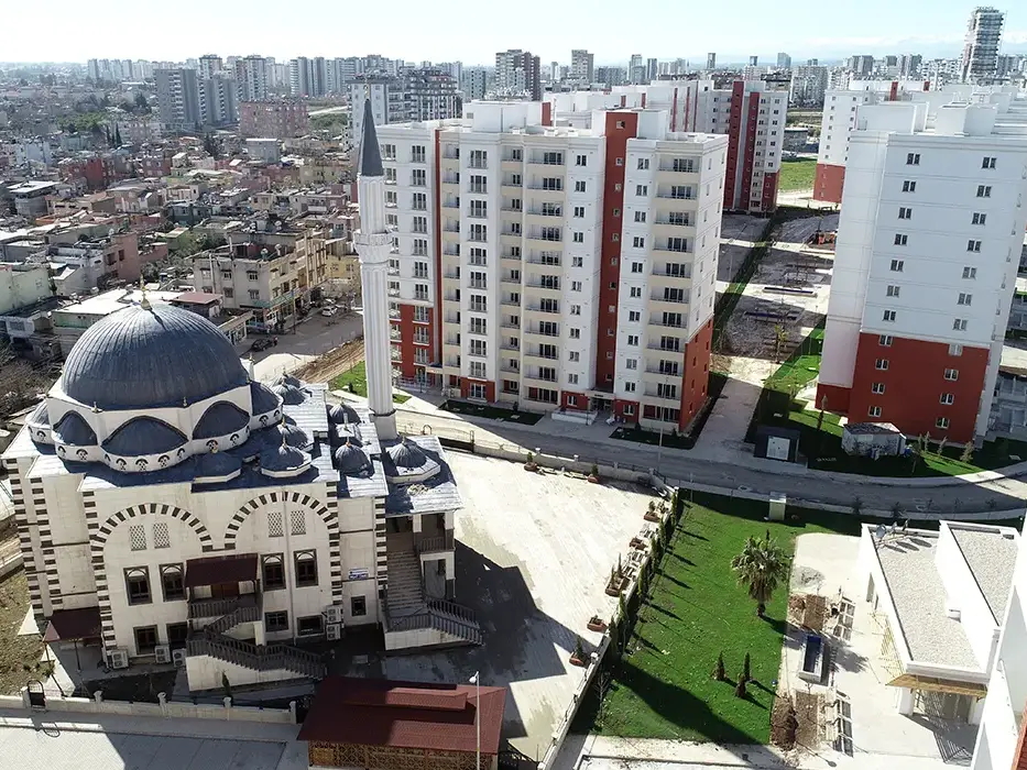 Adana İli Seyhan İlçesi İsmet Paşa Barış Mah. Kentsel Dönüşüm ve Gelişim Projesi 1.Etap 2. Kısım 1202 Adet Konut, 1 Adet Camii ve 1 Adet Ticaret Merkezi İnşaatları