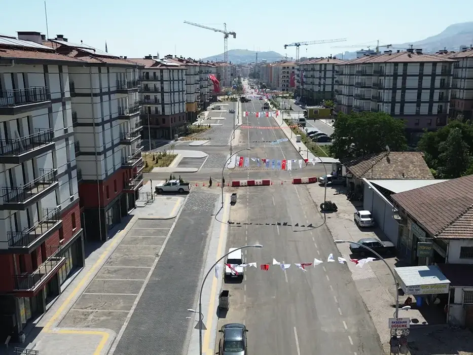 Malatya İli, Yeşilyurt İlçesi, Merkez 19. Bölge 404 Adet Konut, 114 Adet Dükkan ve 12 Adet Ofis İnşaatları ile Altyapı ve Çevre Düzenlemesi İşi