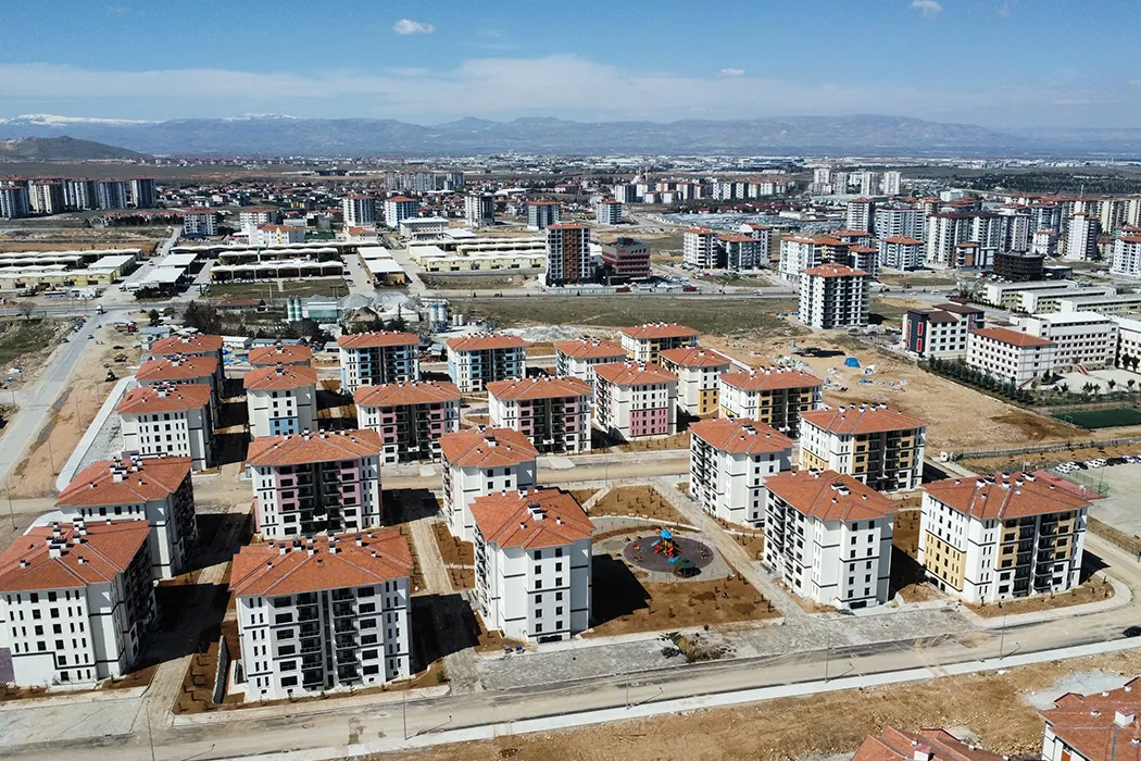 Malatya İli Yeşilyurt İlçesi Yakınca Mahallesi Kentsel Dönüşüm Projesi 541 Adet Konut ve 22 Adet Dükkan İnşaatları İle Altyapı ve Çevre Düzenlemesi İşi