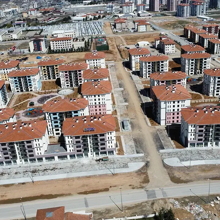 Malatya İli Yeşilyurt İlçesi Yakınca Mahallesi Kentsel Dönüşüm Projesi 541 Adet Konut ve 22 Adet Dükkan İnşaatları İle Altyapı ve Çevre Düzenlemesi İşi